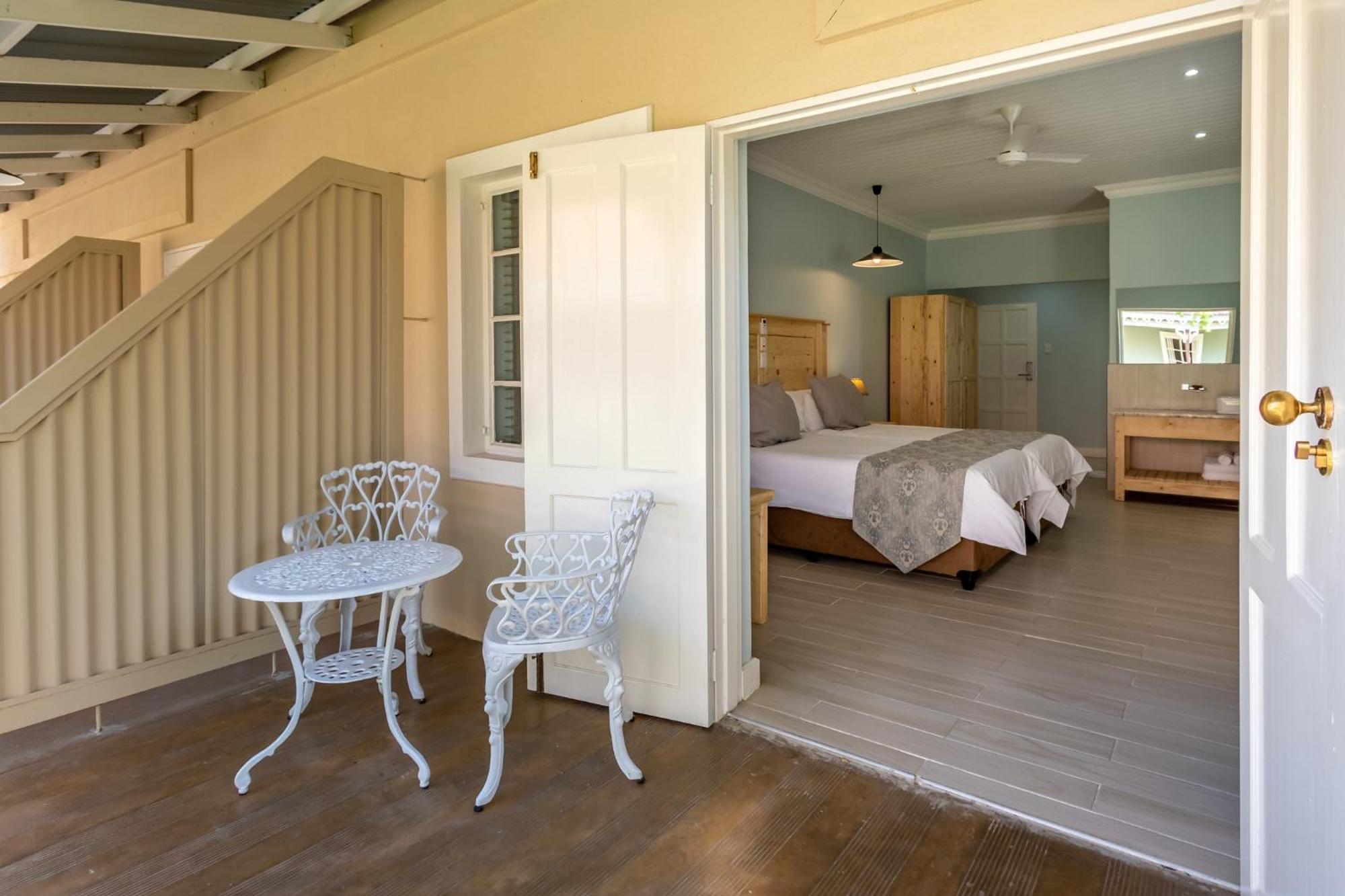 Little Pilgrims Boutique 3*